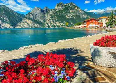 گاردا، بزرگ ترین دریاچه ایتالیا