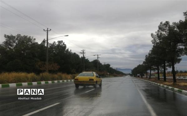 کاهش دما و بارش باران در راه 16 استان