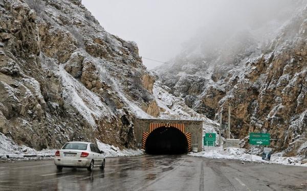 جاده چالوس و آزادراه تهران، شمال بسته شد