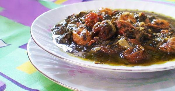 طرز تهیه خورشت آلو اسفناج؛ خورشتی مجلسی